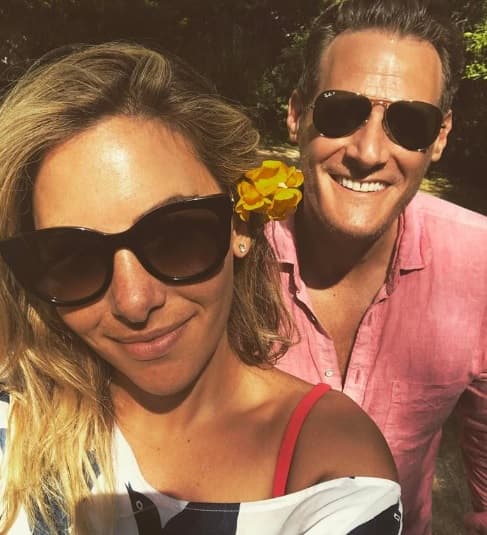 La noticia la compartió a través de su 
<b><a href="https://www.instagram.com/trevorengelson1/" target="_blank">cuenta privada de Instagram</a></b>, según citaron diversos medios como el 
<b><a href="https://www.dailymail.co.uk/news/article-8271733/Meghan-Markles-ex-husband-Trevor-Engelson-announces-wife-expecting-child.html" target="_blank">Daily Mail. </a></b>
<br>