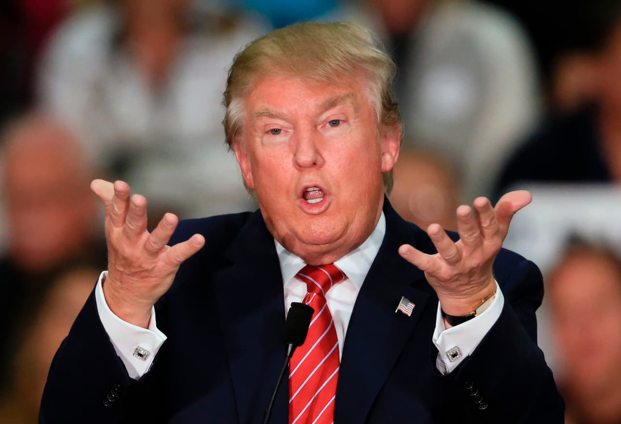 Trump suaviza posiciones, Carson las refuerza