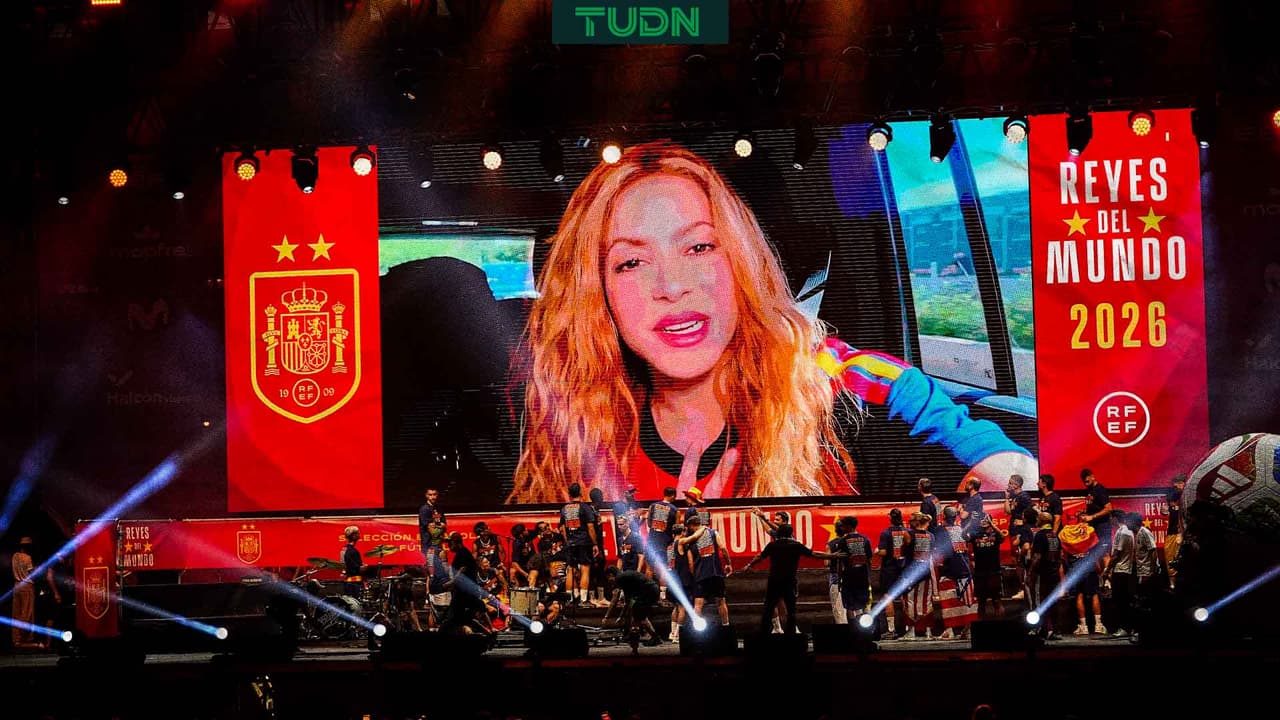 “Dicen soy el talismán de España”, explica Shakira en felicitación a La Roja