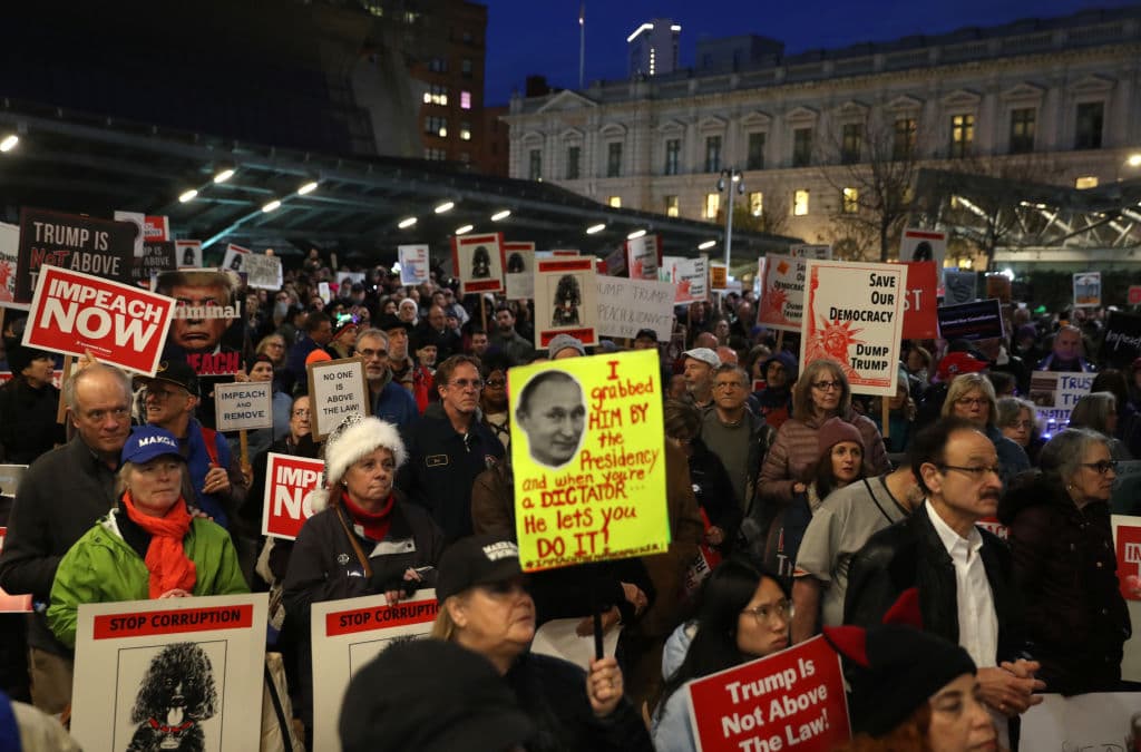 El destino político del mandatario se decidirá en un proceso que inicio el 24 de septiembre de 2019 el proceso aún necesita pasar por votación en la Cámara de Representantes y luego escalar al Senado. En un reccorrido contra reloj a menos de un año de elecciones presidenciales.
