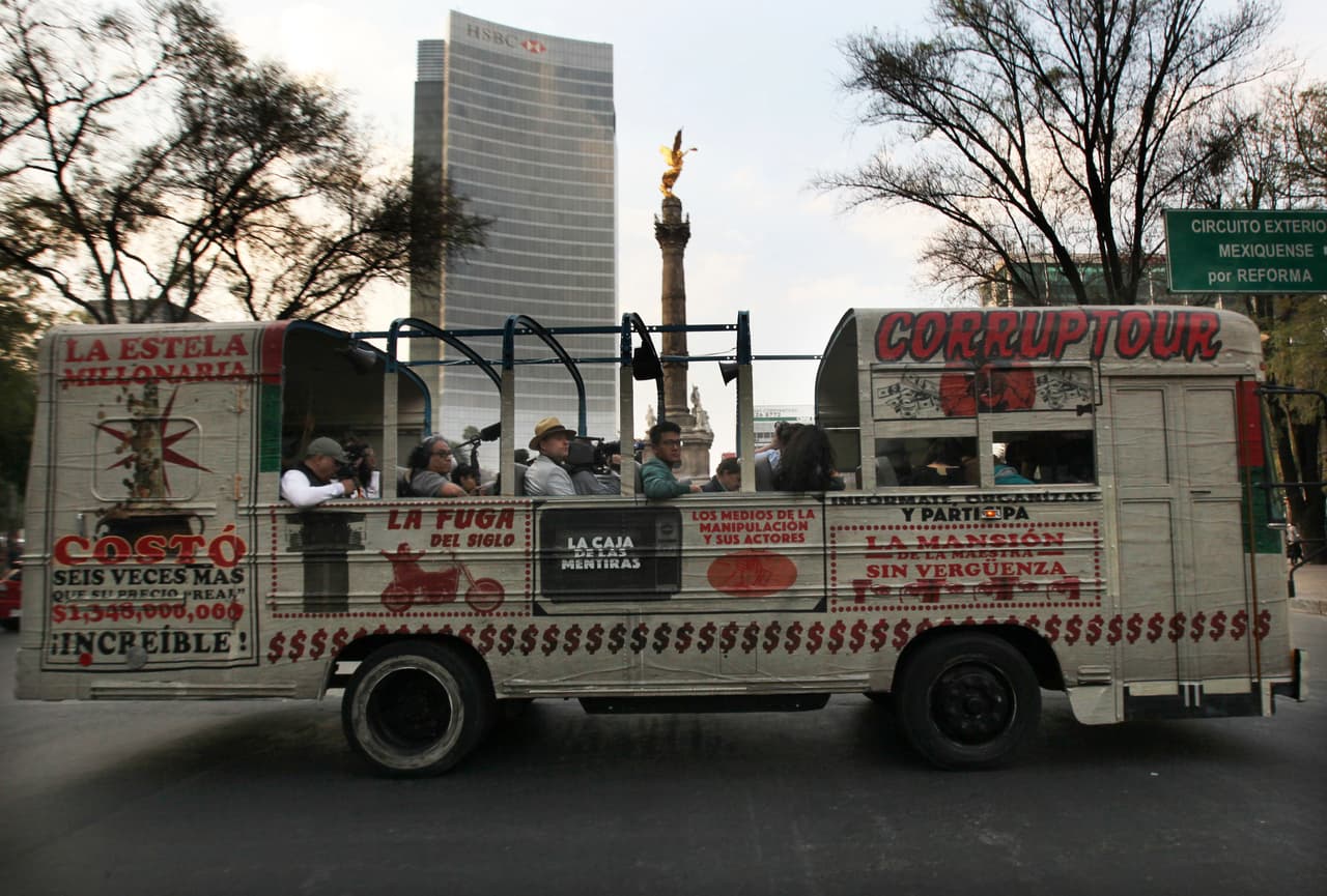 La ruta incluye instituciones públicas, monumentos y parajes que recuerdan cada episodio.