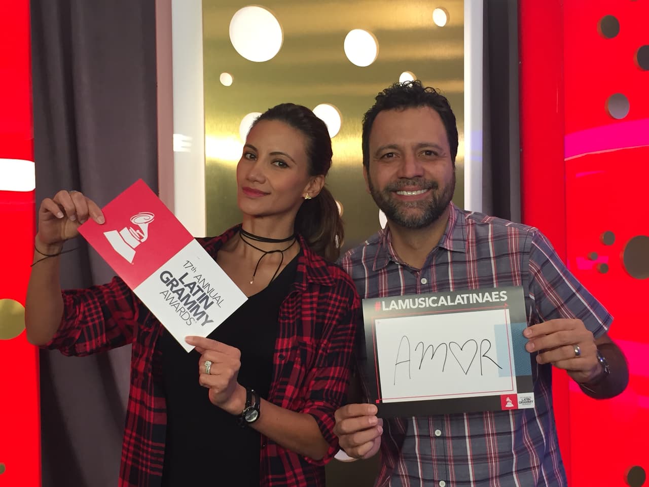 #LaMusicaLatinaEs ¡Amor!