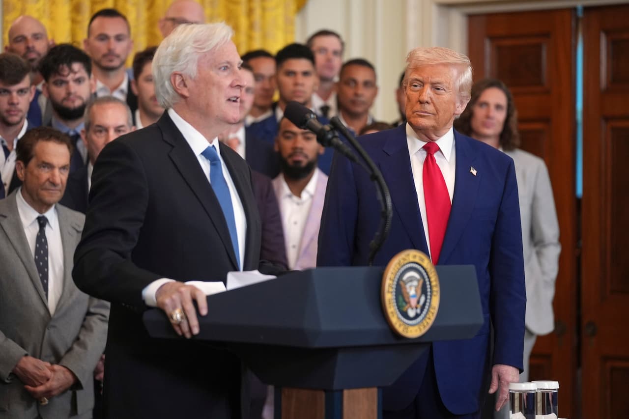 La reunión incluyó figuras clave como Clayton Kershaw y el mánager Dave Roberts, en un acto previo a la serie de juegos contra los Nacionales de Washington en el Nationals Park.