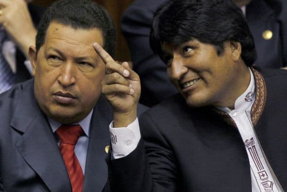 El presidente de Bolivia, Evo Morales, ha sido cercano al gobierno de Hugo Chávez pues comparten políticas similares en materia de energéticos, particularmente las relacionadas con el petróleo.