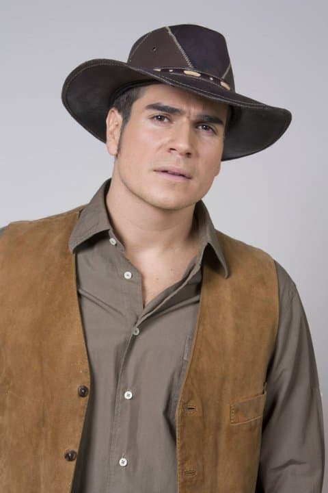 Es un excelente actor y nos encanta verlo en la pantalla.