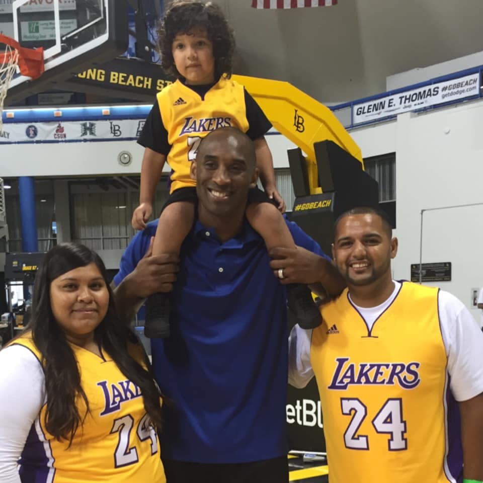 "Vanessa Bryant hizo este meet and greet privado posible en Junio 2016 después de ver a mi hijo llorar por Kobe en un vídeo en Instagram".