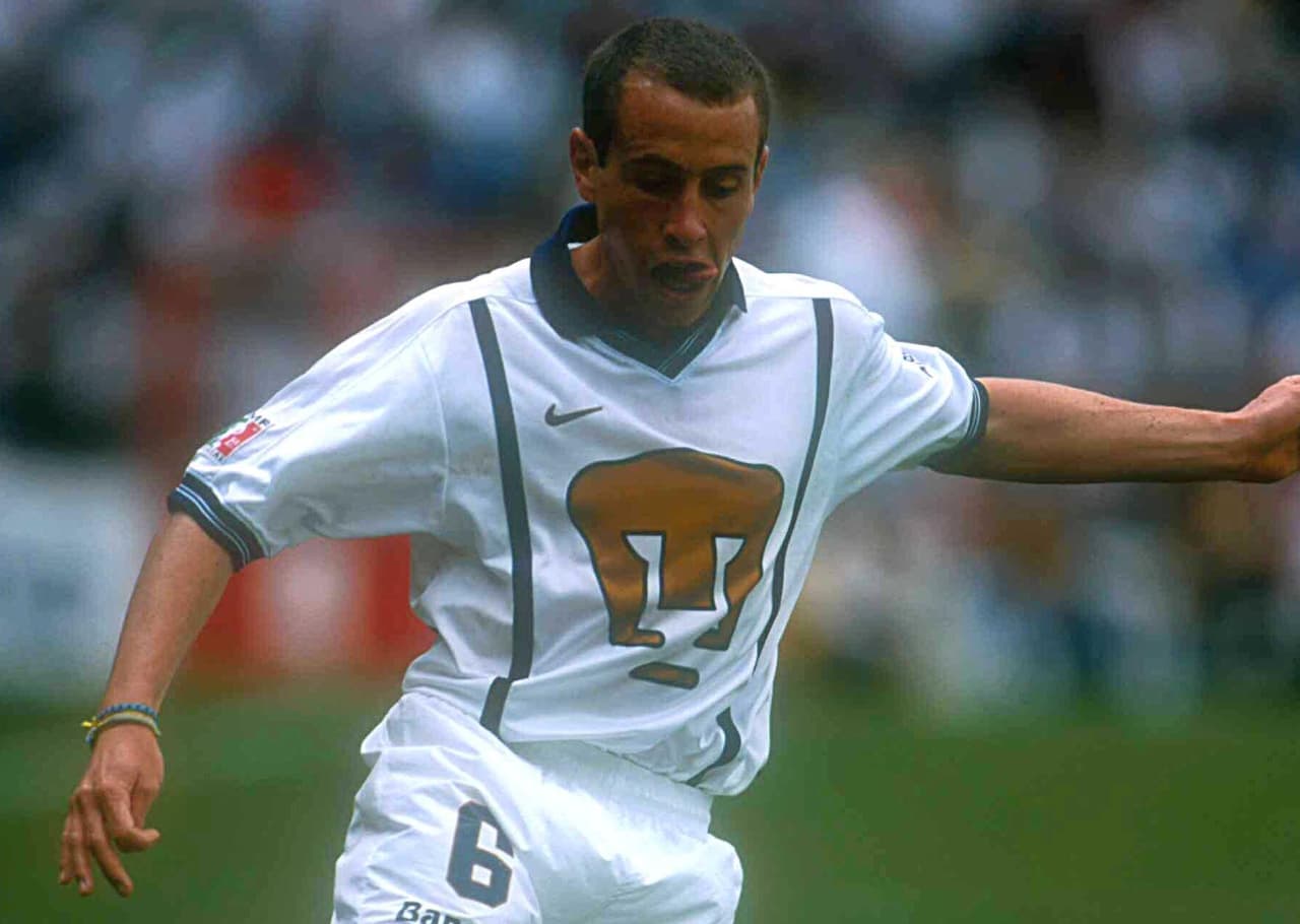 <b>Gerardo Torrado en Pumas: </b>debutó con el equipo universitario en 1999, pero no se convirtió en un referente en la institución.