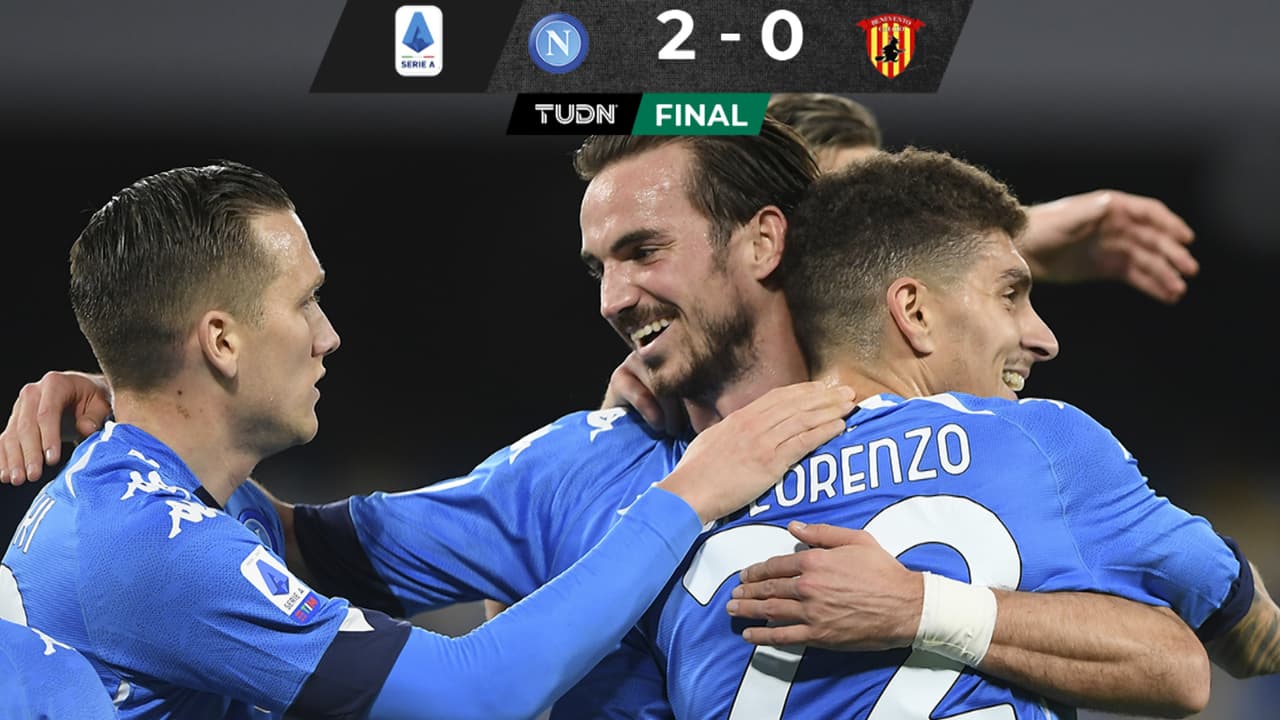 Napoli derrota al Benevento y se acerca a zona europea