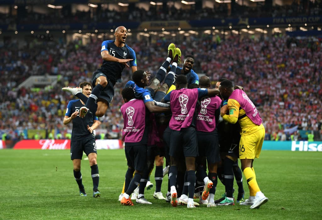 Francia es campeón del Mundial de Rusia 2018, en una final marcada por lo inédito, lo histórico y lo anecdótico.