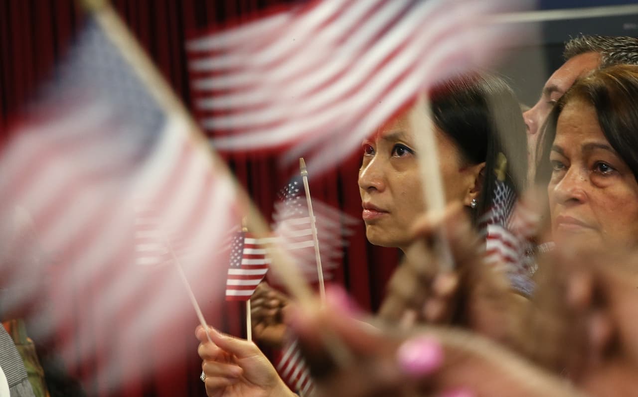 El gobierno amplía el programa para detectar y quitar ciudadanías obtenidas por fraude