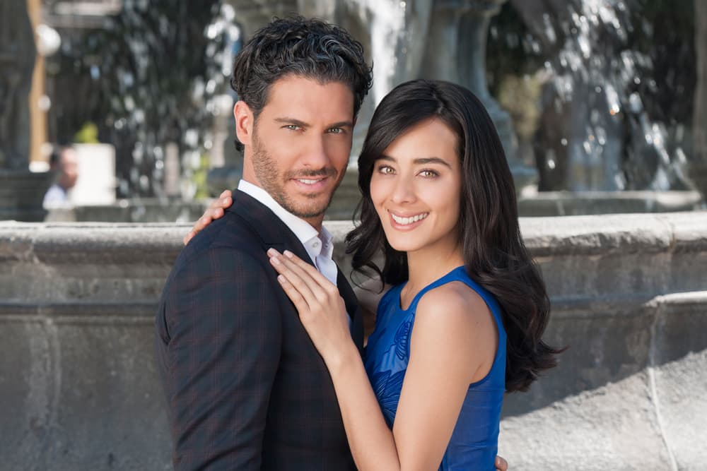 Esmeralda Pimentel y Erick Elías nos hicieron vibrar con su romance.