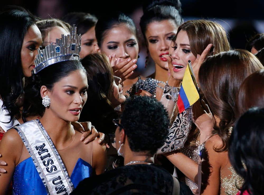 El mensaje de la nueva Miss Universo a la colombiana después de ser desposeída del título