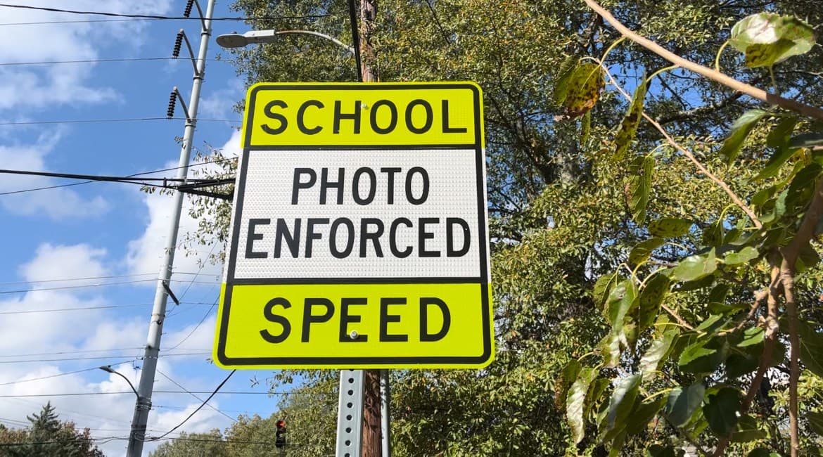 Multas de $100 y $150: activan cámaras en zonas escolares en Decatur