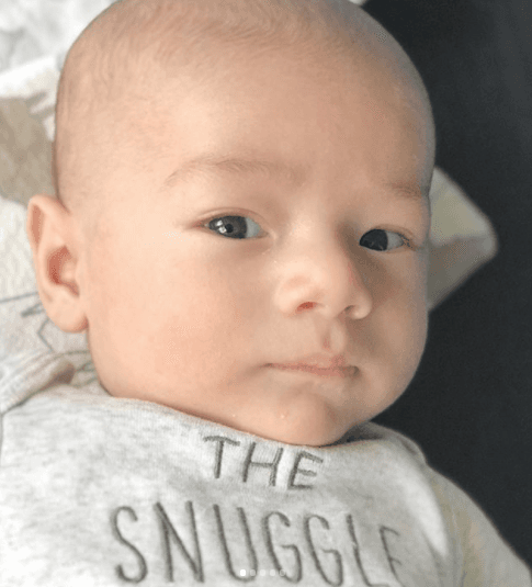 "¿De quién es esa naricita? Bueno ni tan chiquita. ¿Será de papi Alan Tacher?", se pregunta Cristy.