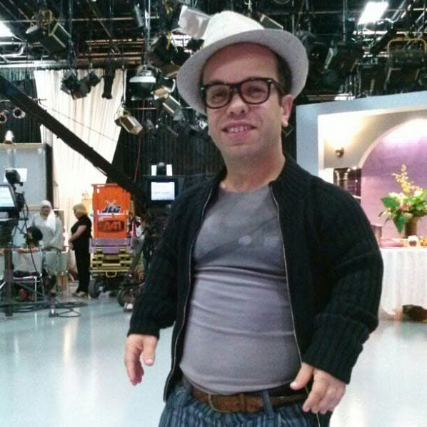 Carlitos ‘el productor’ nos hace reír cada tarde con sus ocurrencias y bromas en El Gordo y La Flaca.