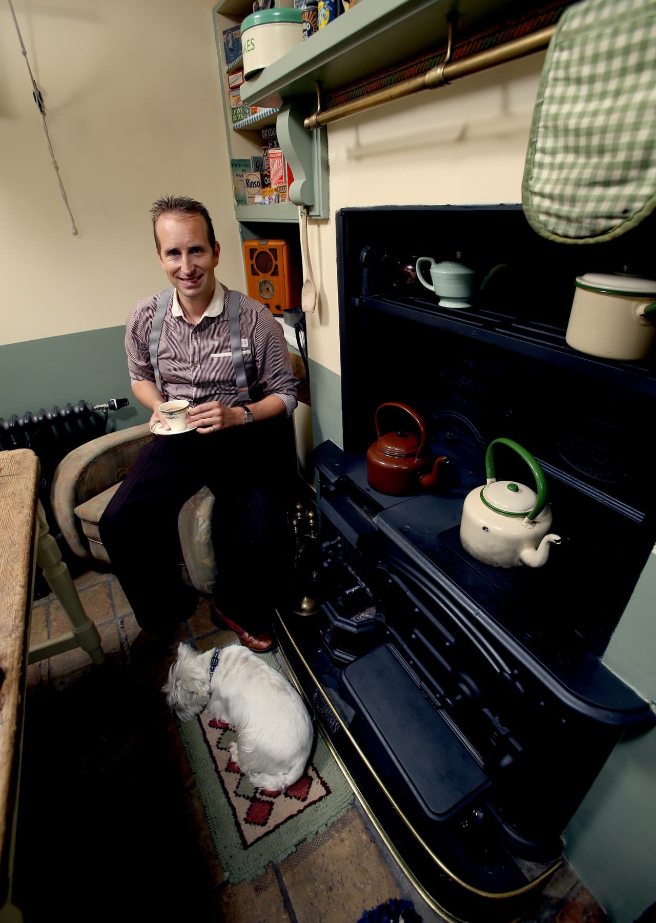 Es fanático La Segunda Guerra Mundial y las implicaciones sociales, tecnológicas y económicas que tuvo el mundo.