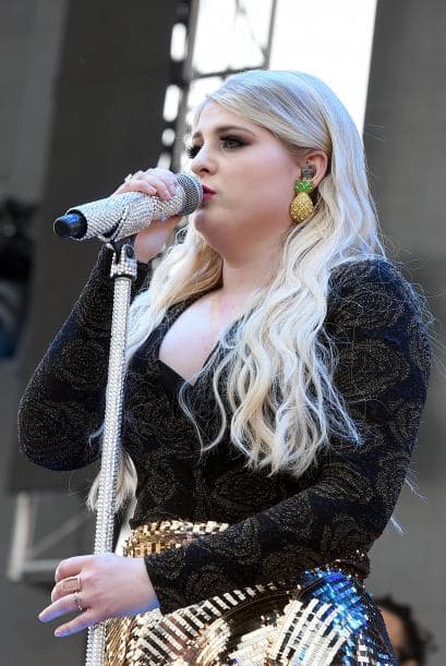 Súper fashionista, se robó todas las miradas de los asistentes.