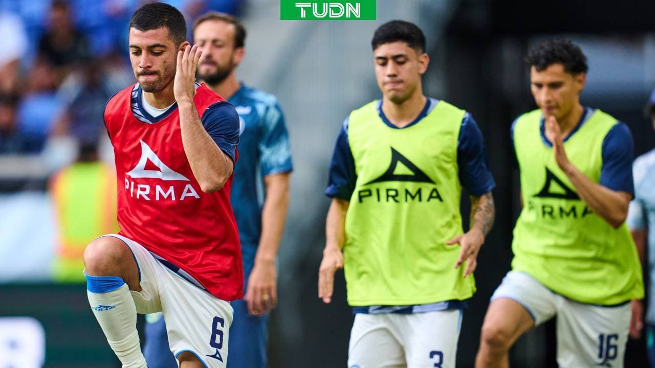 ¡Falla vuelo de Cruz Azul! Hacen escala y se complica logística
