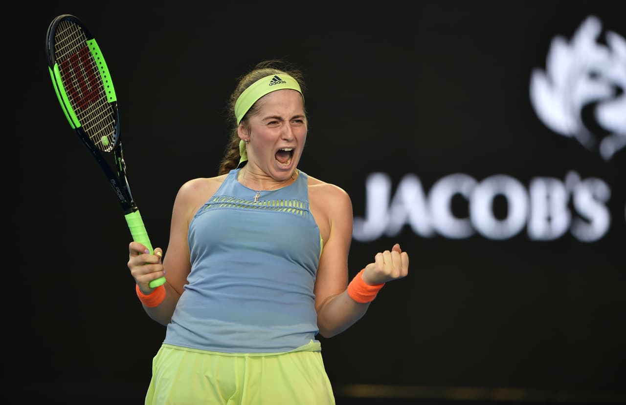 La juvenil Jelena Ostapenko, ganadora del pasado Roland Garros, dejó ver su intensidad al celebrar el sufrido 6-3, 3-6, 6-4 contra Yingying Duan.