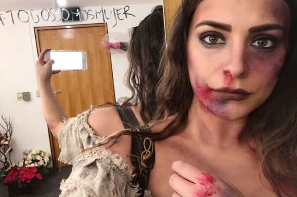 "Esta es Aldonza, esto es ficción ... pero para muchas mujeres desgraciadamente no lo es. Erradiquemos la violencia contra la mujer 🙏🏻 #TodosSomosMujer ", escribió en Instagram.