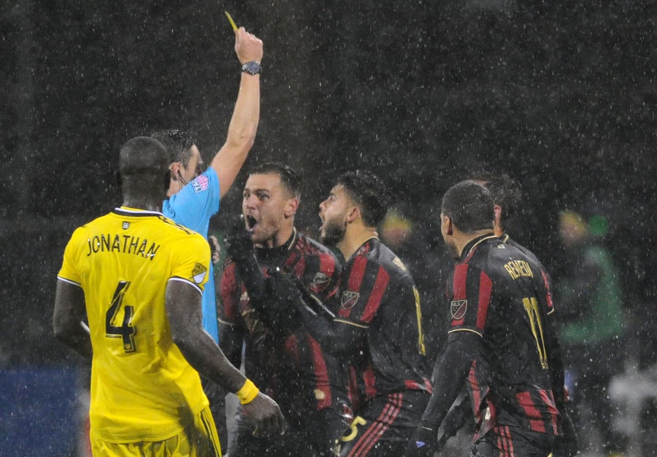 En medio de un mal arranque de temporada, Atlanta espera que pase la tormenta