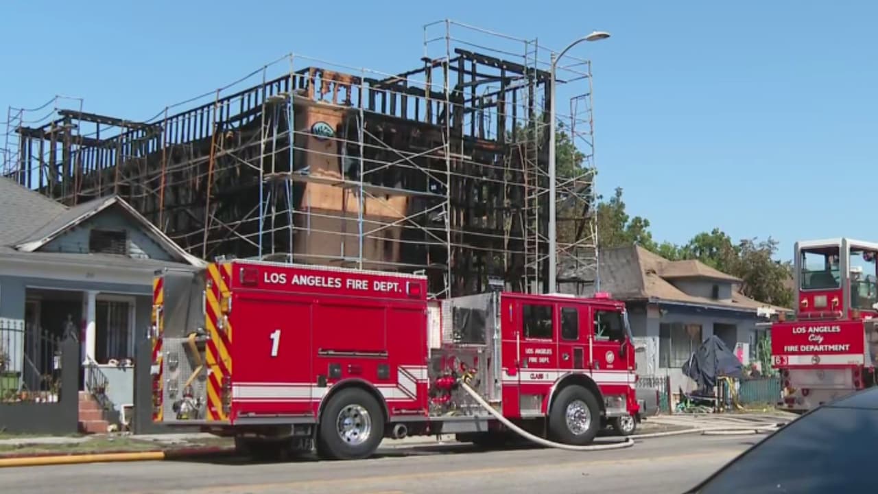 Incendio en Los Ángeles deja a varias personas sin hogar: “Se perdió todo”