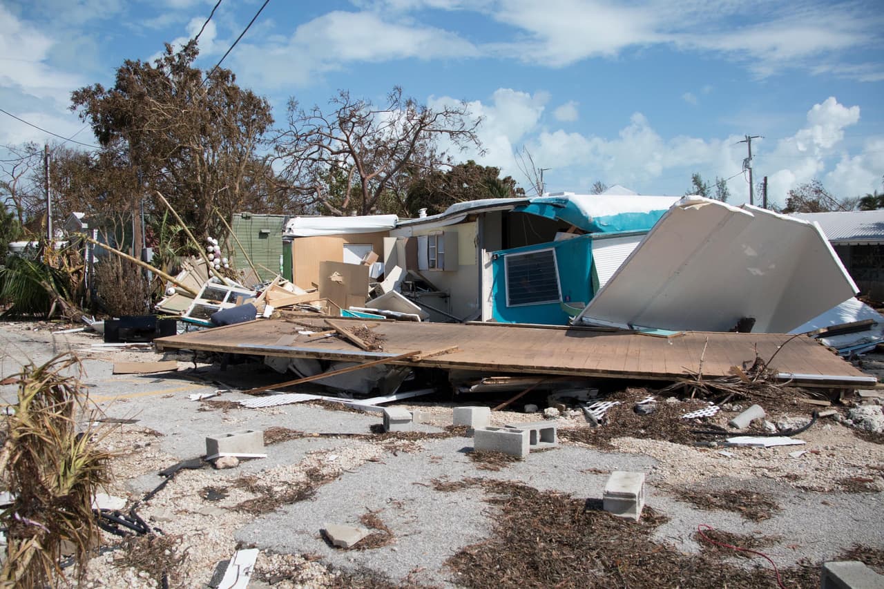 Sea Breeze trailer park, en el cayo Islamorada. Este parque de casas móviles fue arrasado por el huracán. Se esperaba que el paso de Irma causara más destrucción en los Cayos del sur, como el último de este sistema de islas y el más poblado, Key West. Pero en un recorrido realizado por Univision Noticias, la destrucción era mucho más patente en los cayos del medio.