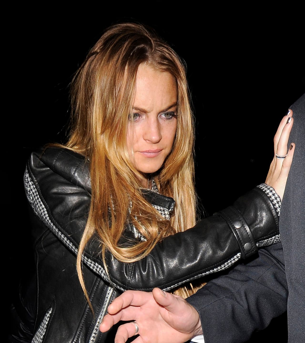 El éxito que ganó gracias a su trabajo lo ha ido perdiendo por la vida de escándalos en la que ha estado involucrada.