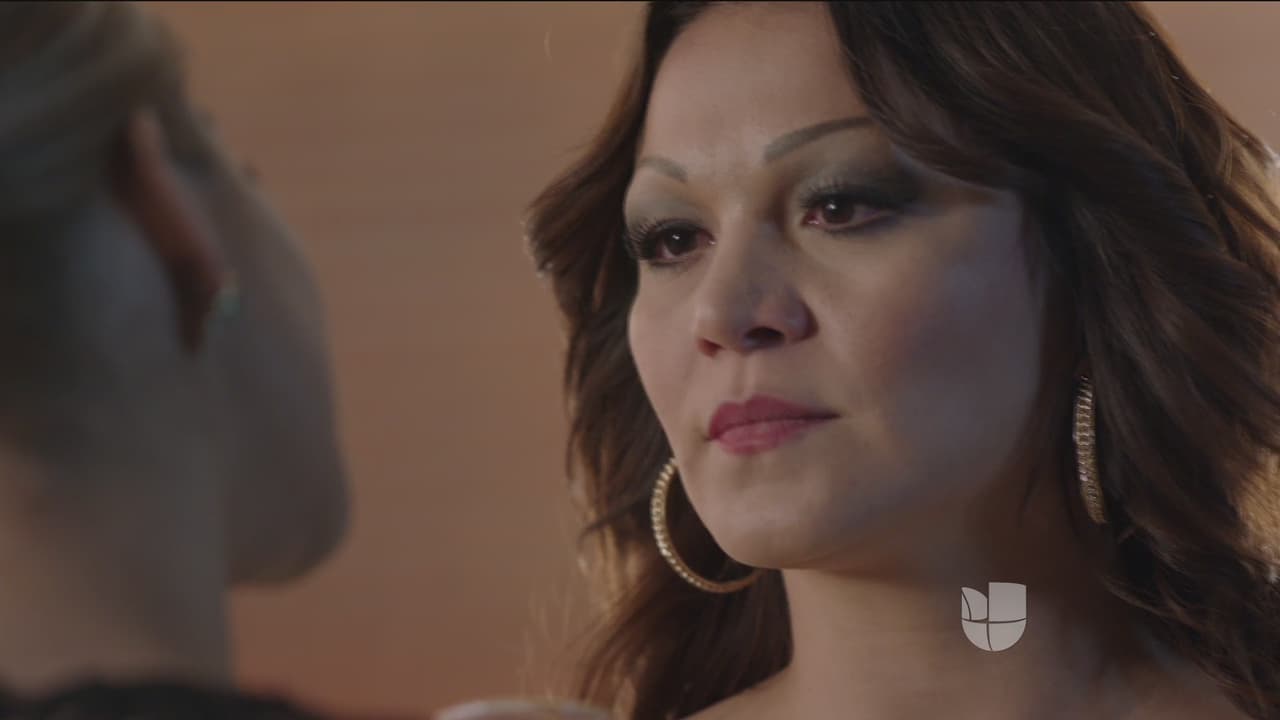 ¿Logrará convencerla de terminar su relación con Ángel?