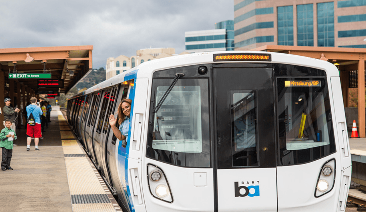 Con la llegada de la llamada 
<a href="https://www.univision.com/local/san-francisco-kdtv/de-vagon-del-bart-a-taco-truck-estas-son-las-opciones-para-la-vieja-flota-de-trenes">"Flota del futuro"</a> del BART al Área de la Bahía surgió la oportunidad de reutilizar los trenes que el sistema de transporte iba a poner fuera de servicio.