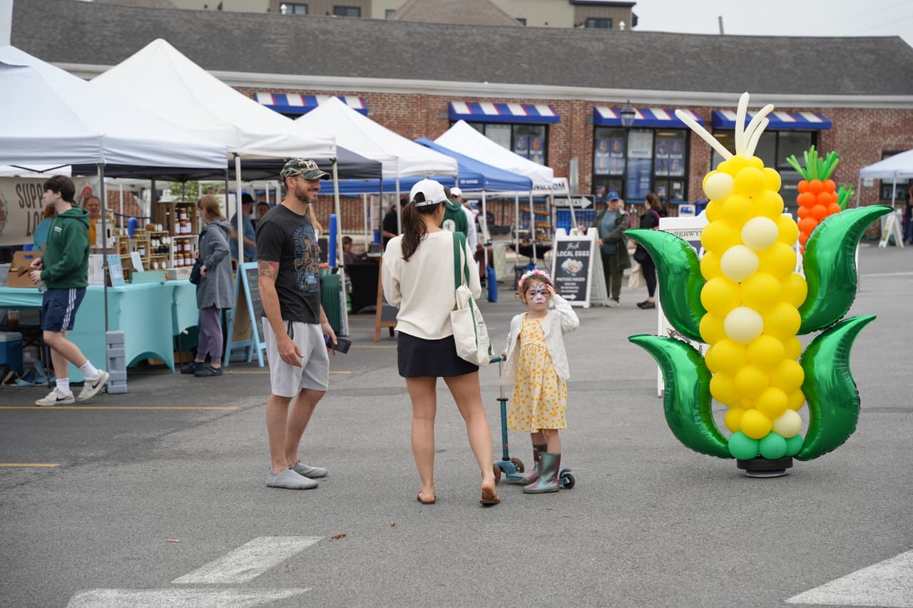 Consumir productos locales es una manera de ayudar a la economía, por ello el
<b> Mercado de Agricultores de Berwyn</b> realizará por tercer año el 
<b>Tomatopalooza</b>, donde no solo habrá buenos precios, también actividades para toda la familia y lo mejor de todo, gratis.