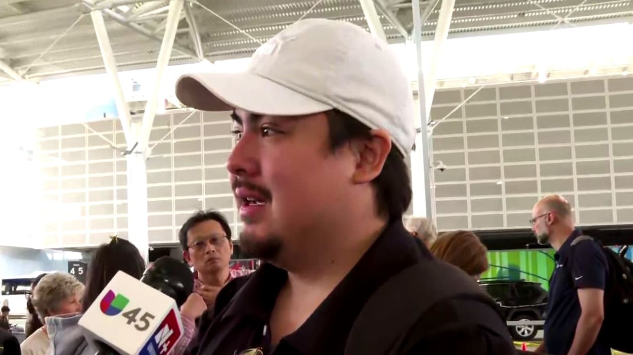 Caos en el aeropuerto Bush: filas de más de 3 horas bajo el sol para pasar la TSA