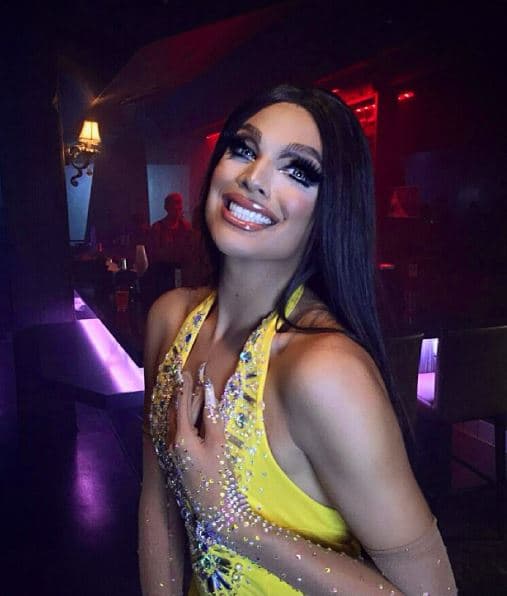 A pesar de ser una de las reinas drag más queridas en el mundo, Valentina no deja de estar en el ojo de la polémica, pues en ocasiones sus declaraciones y bromas la han llevado a tener que pedir disculpas públicas.