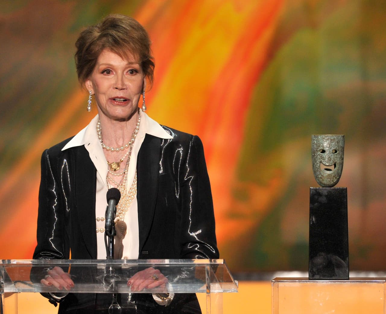 Mary Tyler Moore en uno de sus últimos eventos públicos, la entrega de los Screen Actors Guild Awards 2012.