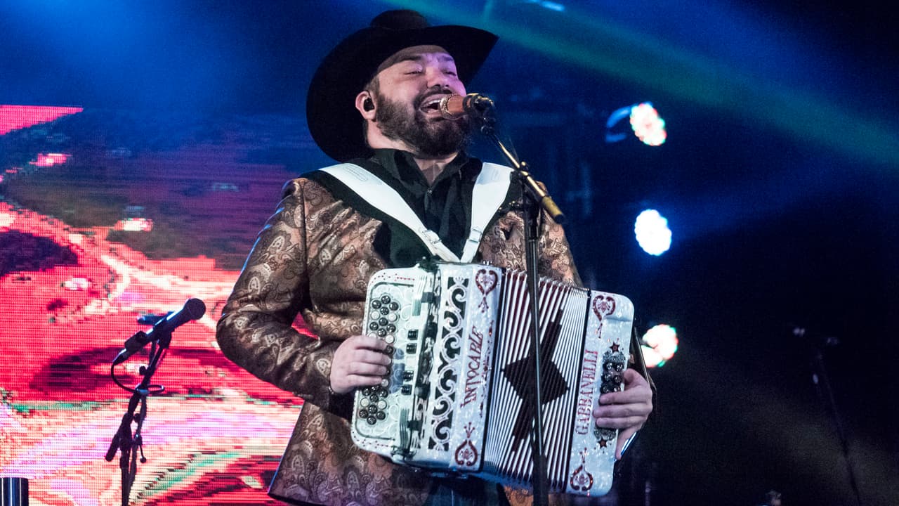El toque final a la gran feria de Fresno con musica en Español.