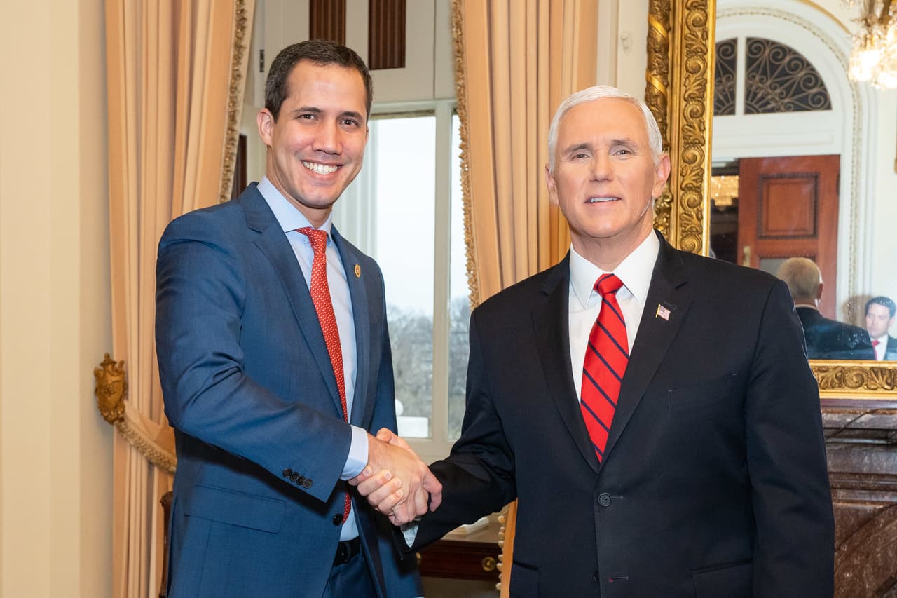 Previo a su encuentro con Donald Trump, Guaidó se reunió con el vicepresidente de Estados Unidos Mike Pence.