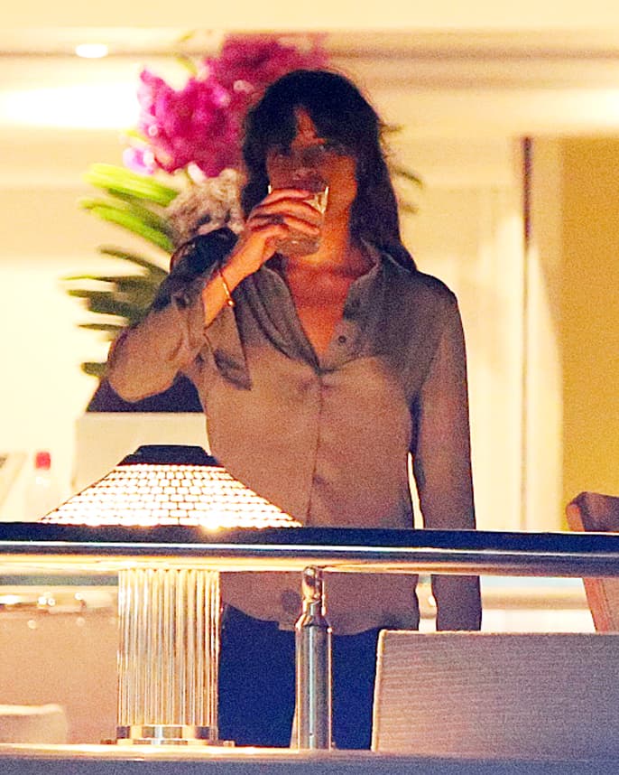 Desde que llegó a Ibiza, la actriz se ha la pasado de fiesta en fiesta.