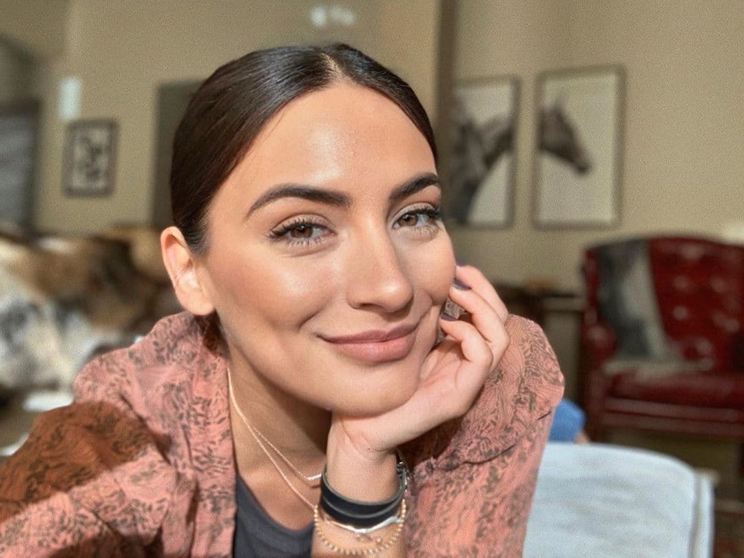 En una entrevista que ofreció en octubre de 2019 a la periodista Mara Patricia Castañeda, Ana Brenda 
<b><a href="https://www.univision.com/famosos/ana-brenda-contreras-no-esconde-nada-de-la-crisis-que-la-llevo-a-frenar-todos-sus-planes-fotos">habló de la crisis</a></b> que la llevó a frenar todos sus proyectos, entre ellos la serie ‘Dynasty’.