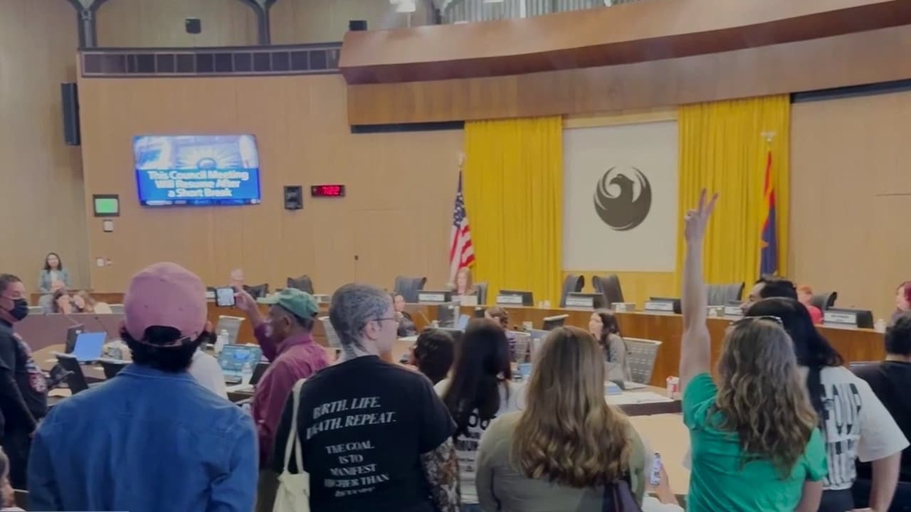 Organizaciones exigen a la ciudad de Phoenix que actúe para proteger a los trabajadores de redadas