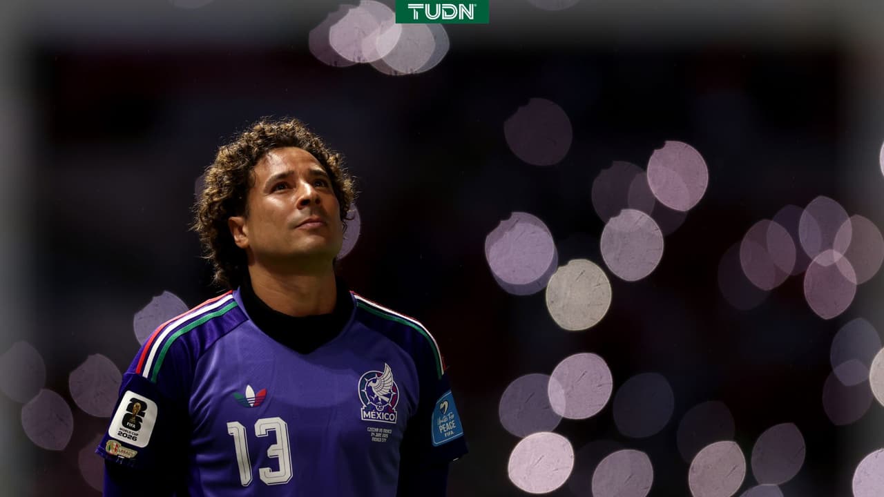 ¡Como Luis Miguel! Ochoa festeja cumpleaños en exclusivo bar 