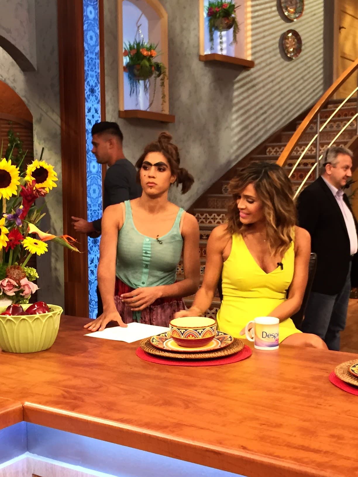 Mela se estaba preparando para su aparición estelar en la pasarela.