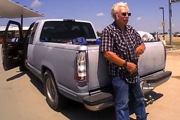 Clay Ray Strong 73, buscado por homicidio.