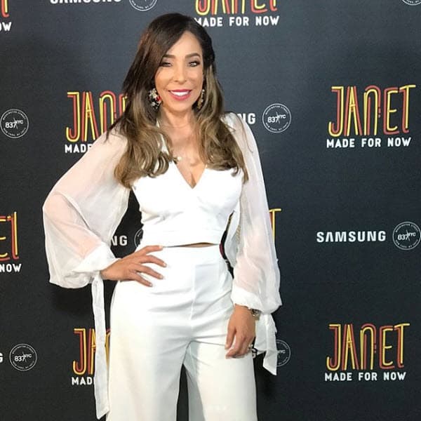 Cada vez que Gelena Solano aparece en El Gordo y La Flaca acapara las miradas de los neoyorkinos que pasan por donde la dominicana hace su enlace vía satélite al show.