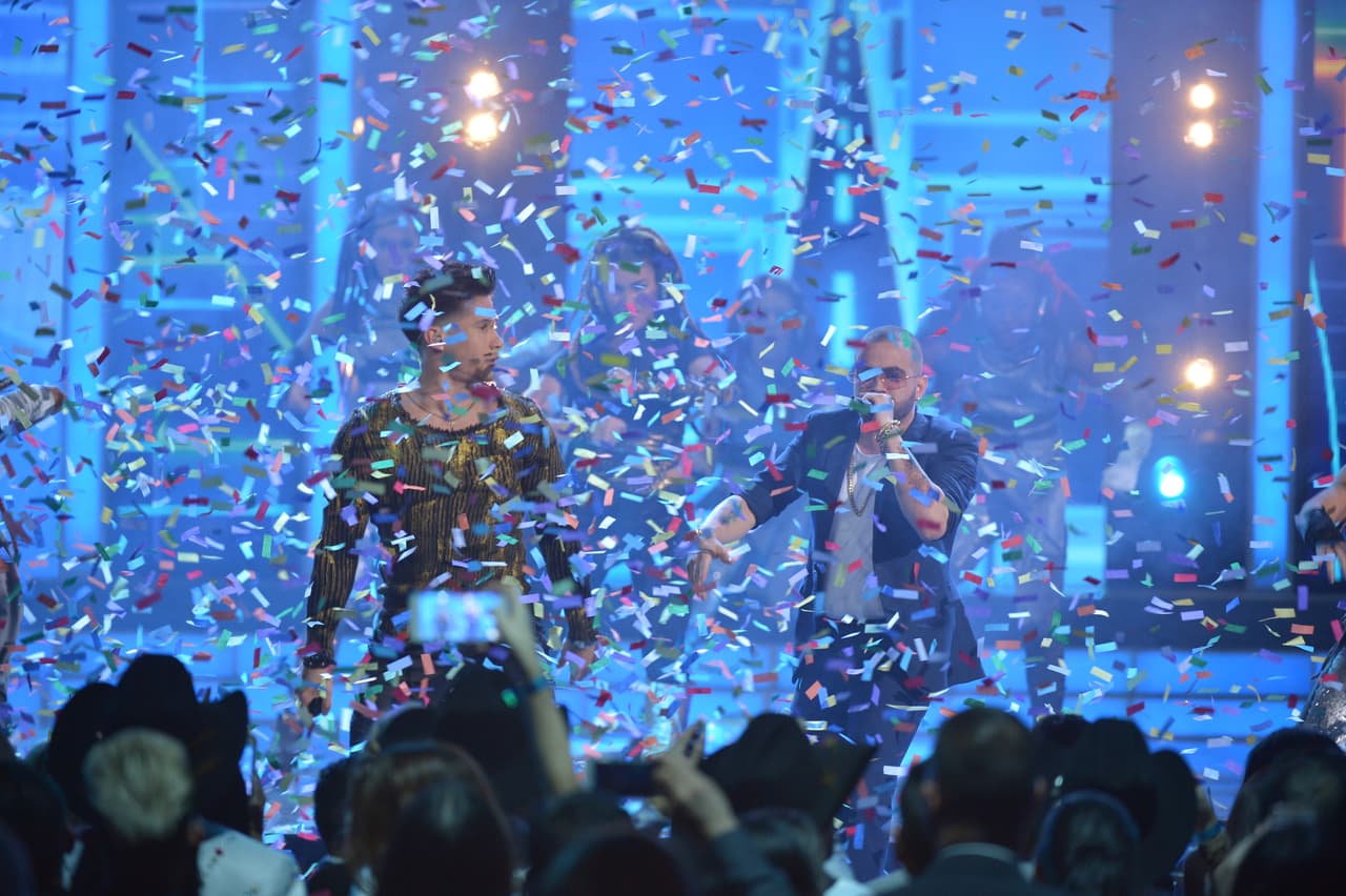 La fiesta llegó al climax en pocos minutos.