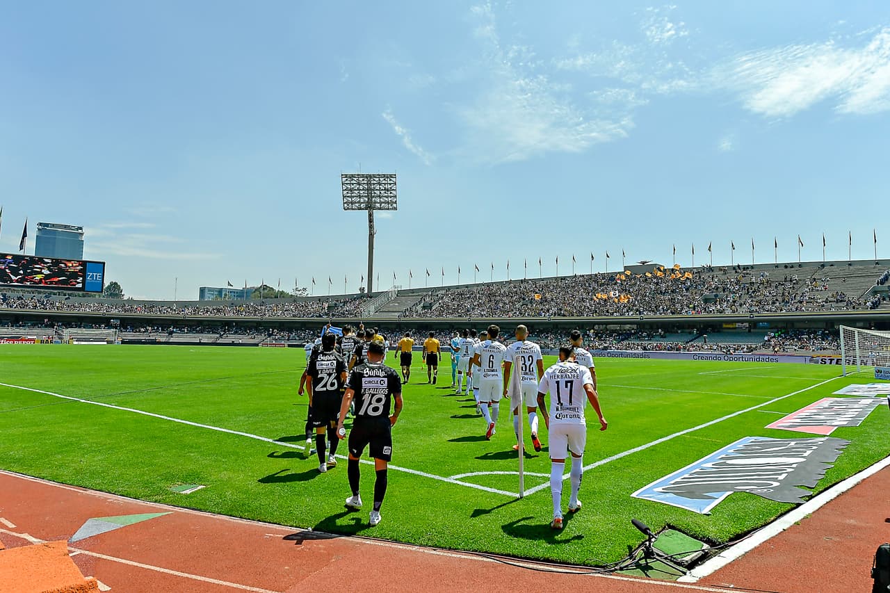 Los Rayos del Necaxa visitaron en la jornada 2 del Apertura 2018 a los Pumas de la UNAM en el Estadio de Ciudad Universitaria para continuar con la segunda fecha del calendario de la Liga MX.