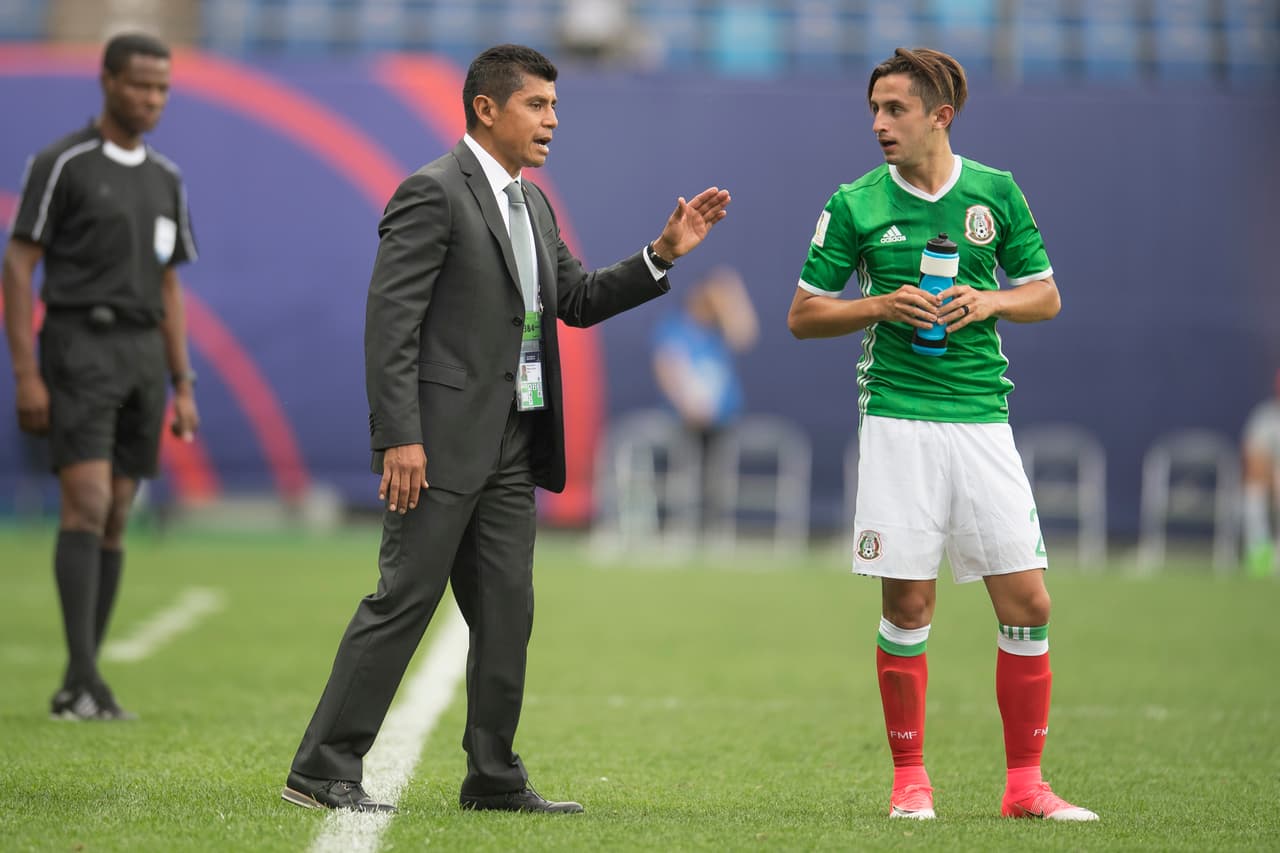 El técnico llamó la atención de los jugadores mexicanos al ver que ese exceso de confianza le permitió reaccionar a Vanuatu.