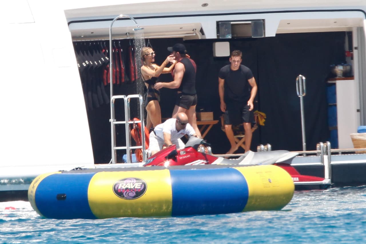 Al parecer, Thomas Gross es todo un caballero con ella.