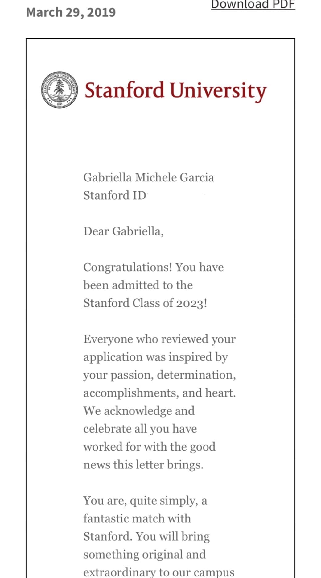 "Cuando yo leí la carta de admisión, no lo podía creer. La abrí en la oficina de la alcaldesa de nuestra ciudad," dice Gabriela García.