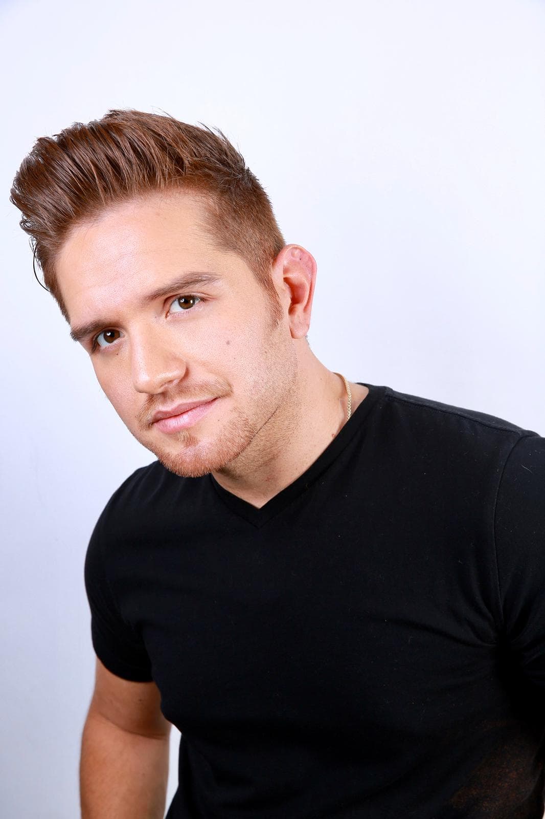 El Dasa logró que en 2016 la NBC Universo lanzara la serie 'El Vato', inspirada en su historia de vida y protagonizada por él. Además de cantar y actuar, en dos ocasiones (2013 y 2019) ha demostrado su talento en la pista de baile como participante de Mira Quién Baila All Stars, así como juez de Nuestra Belleza Latina en 2018.