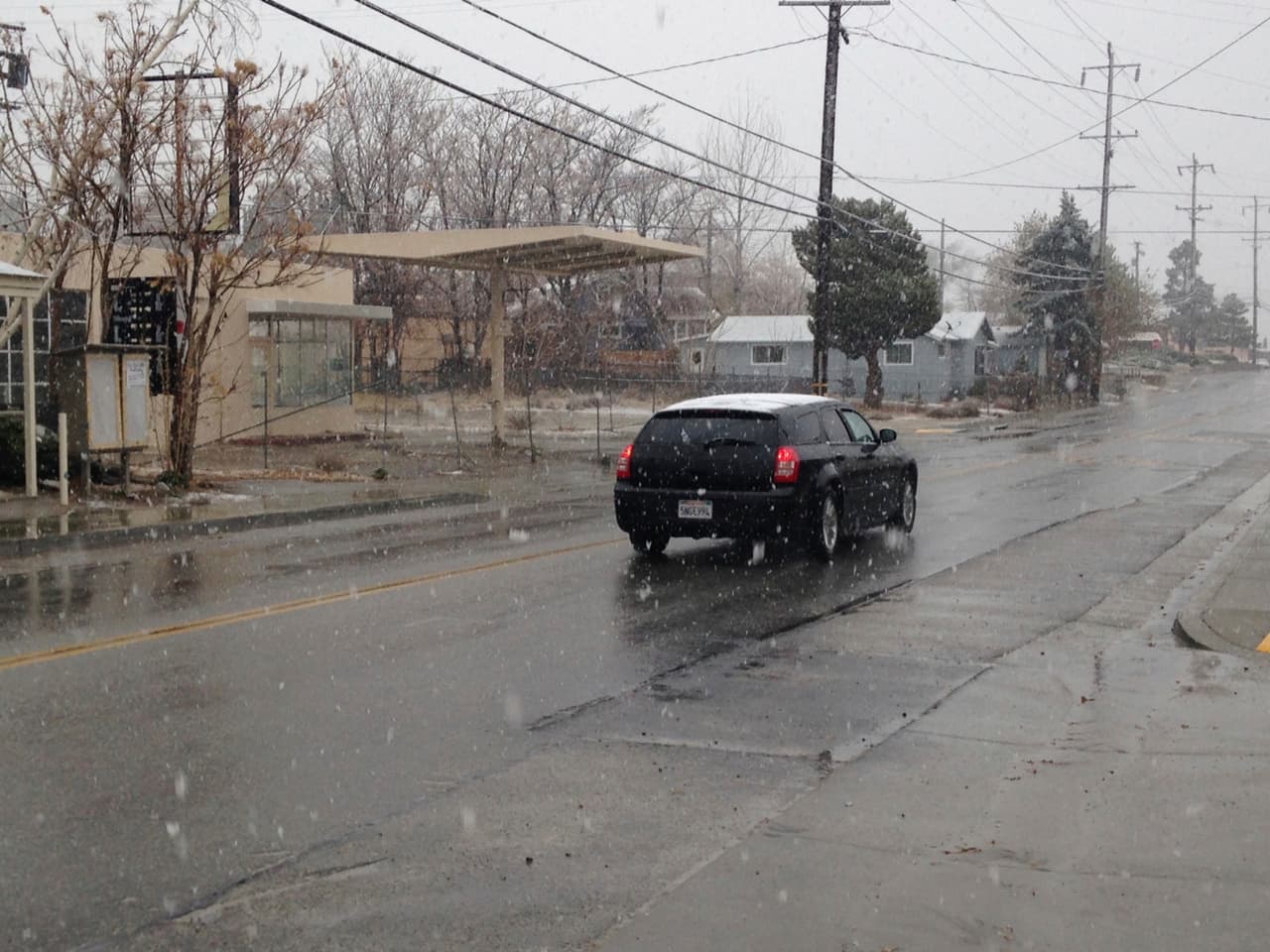 El sistema climatológico generó lluvia y nieve.